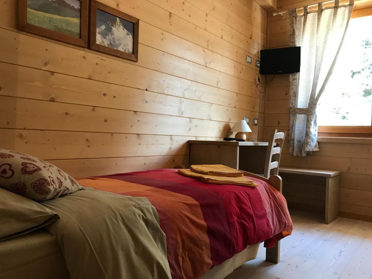 Locanda "Al Terrazzo" Erbezzo Luaran gambar