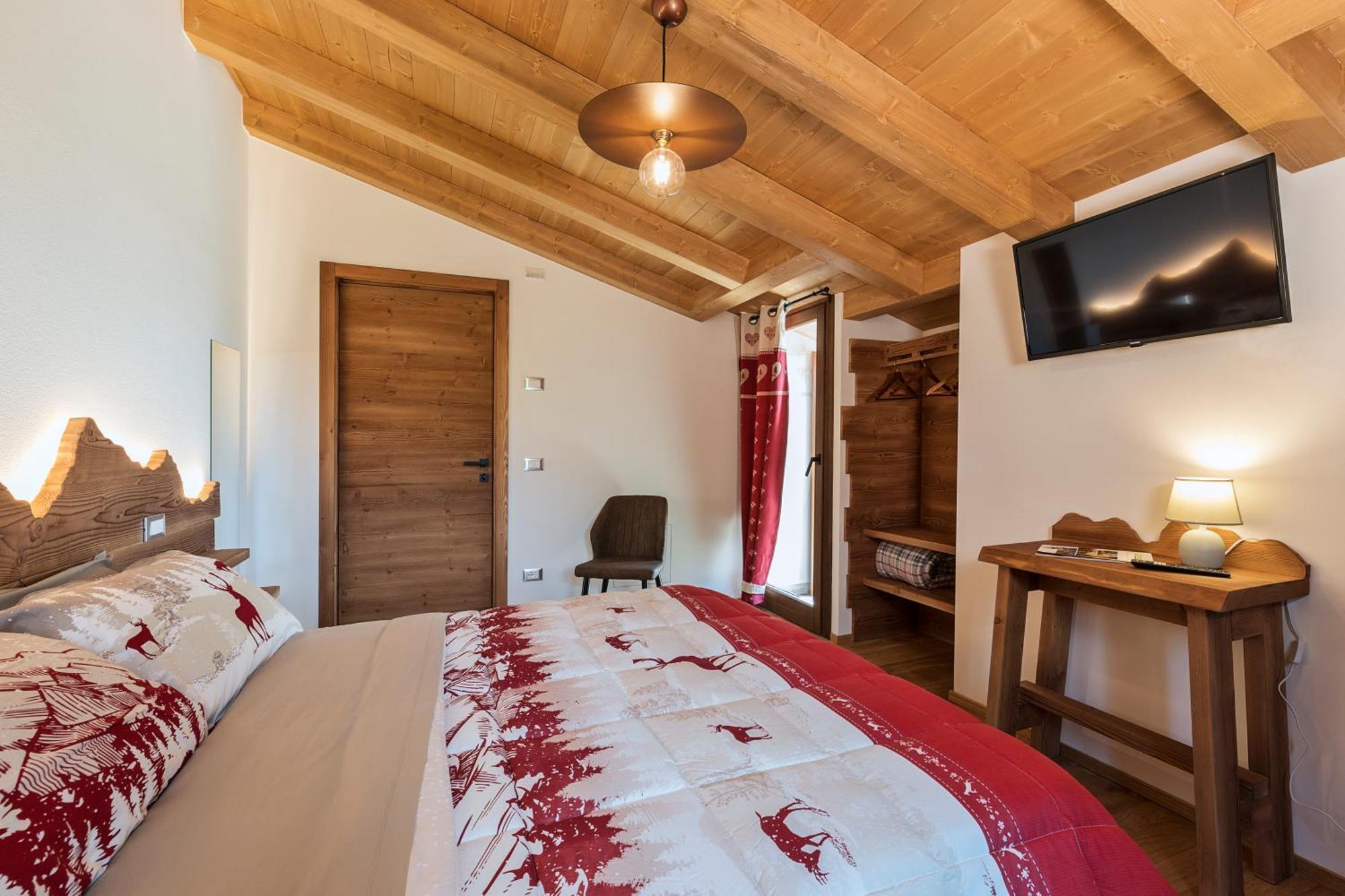 Locanda "Al Terrazzo" Erbezzo Luaran gambar